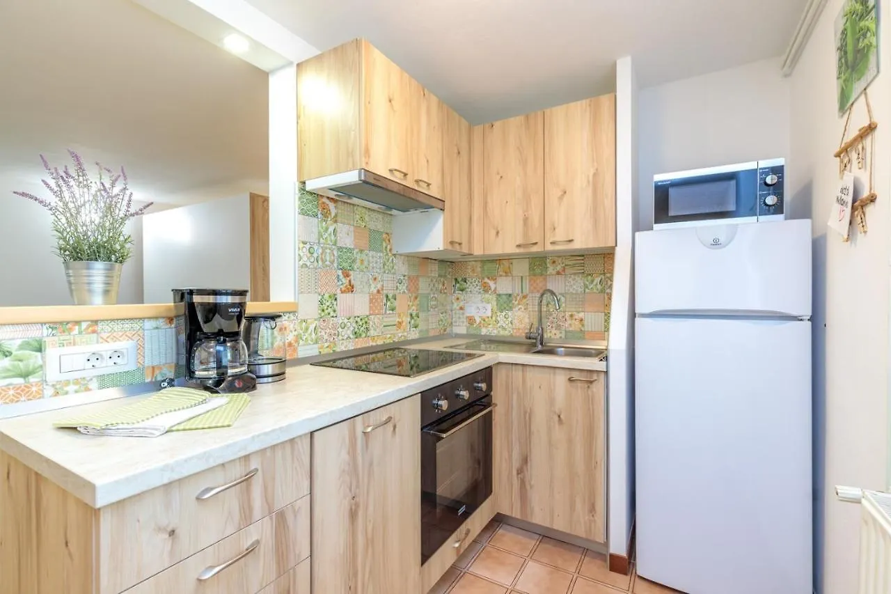 Studio Apartment Paljar Πόρετς