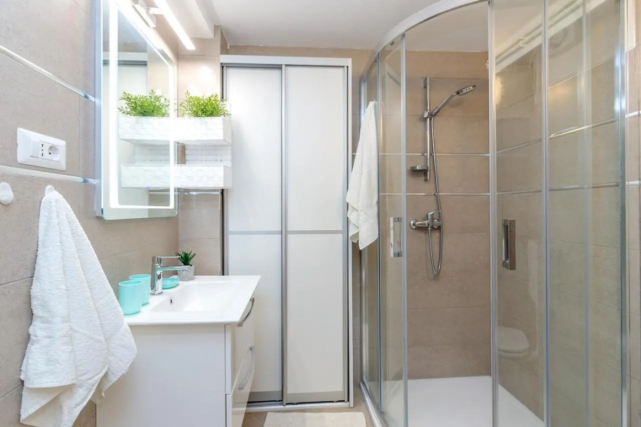 Studio Apartment Paljar Πόρετς Κροατία