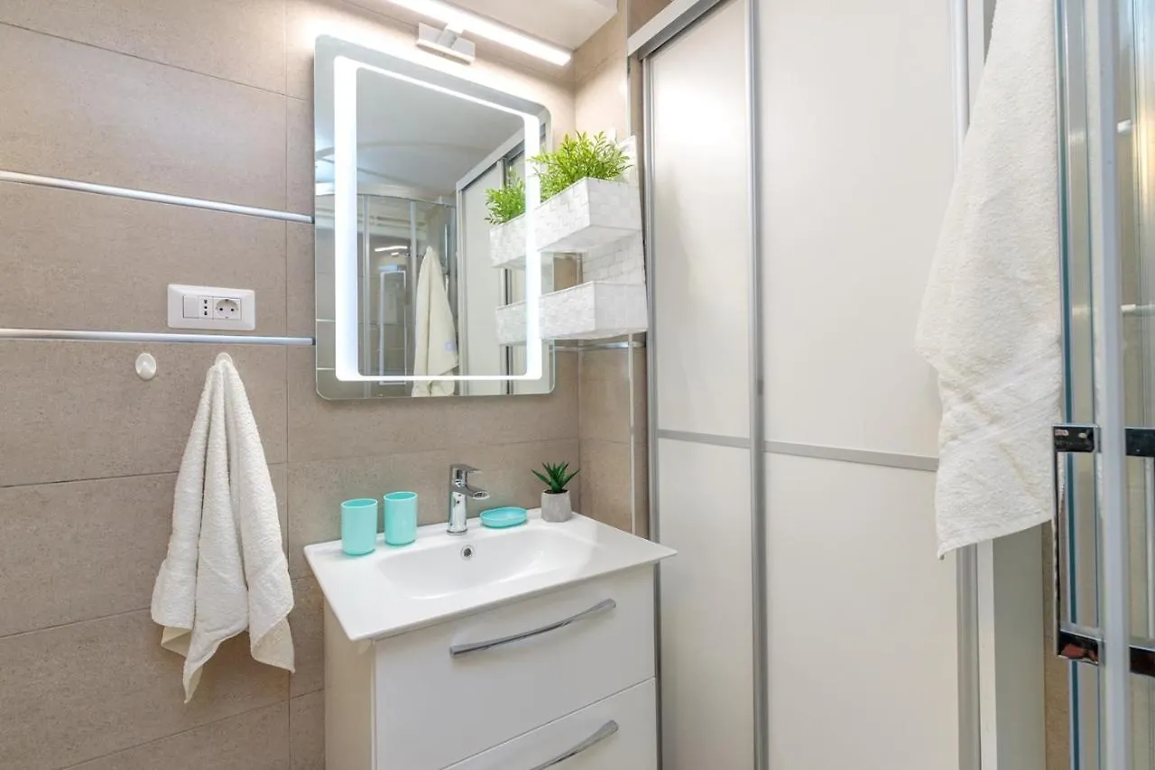 Studio Apartment Paljar Πόρετς